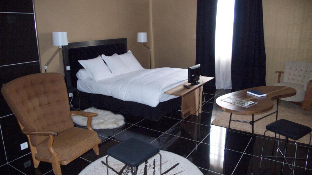 Hotel Saint Trophime Arles Pokój zdjęcie