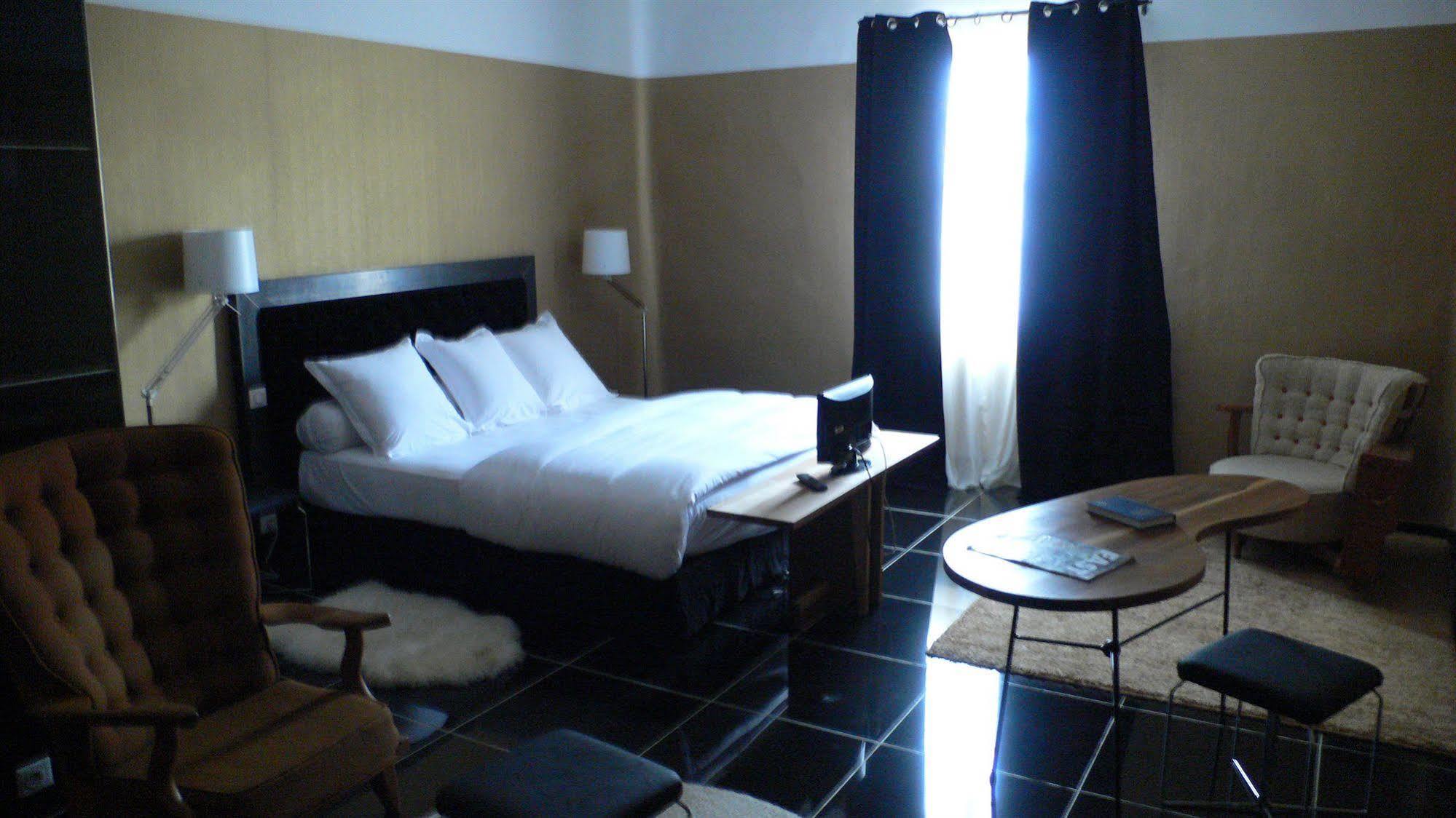 Hotel Saint Trophime Arles Zewnętrze zdjęcie